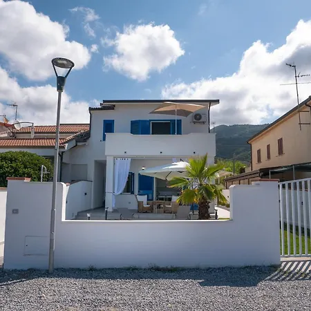 Marisa - Di Lusso Fronte Cittadella del Capo