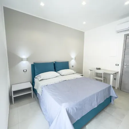 Marisa - Di Lusso Fronte * Cittadella del Capo
