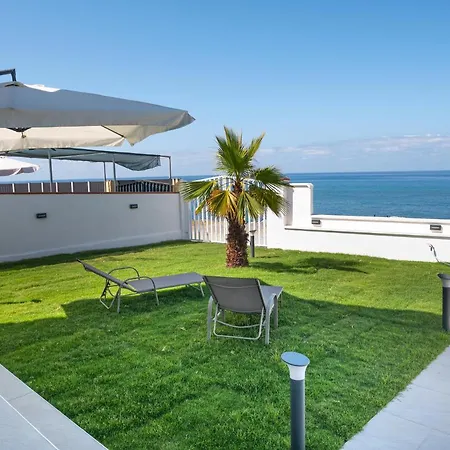 Villa Marisa - Di Lusso Fronte