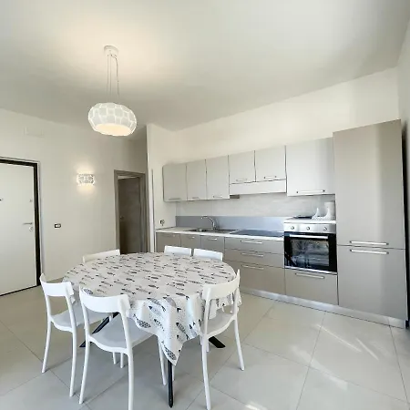 Villa Marisa - Di Lusso Fronte