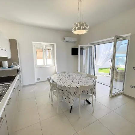 Marisa - Di Lusso Fronte