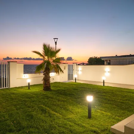 Marisa - Di Lusso Fronte * Cittadella del Capo