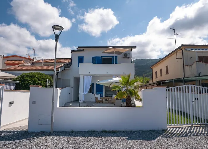 Marisa - Di Lusso Fronte Cittadella del Capo