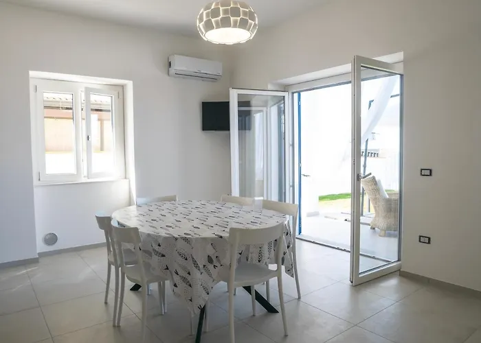 Villa Marisa - Di Lusso Fronte