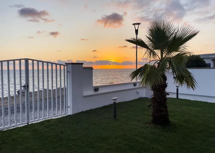 Villa Marisa - Di Lusso Fronte Cittadella del Capo