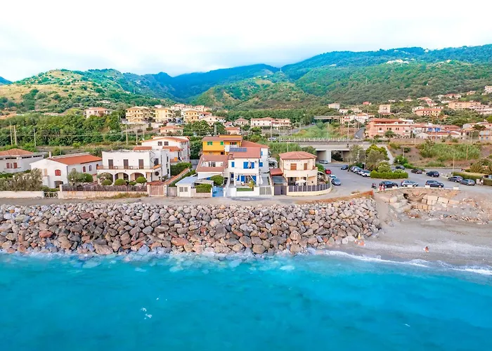 Villa Marisa - Di Lusso Fronte